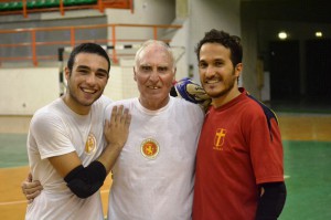 I portieri Claudio Zodda (Under 21) e Giovanni Felis con il preparatore Luciano Rizzo