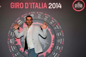 Vincenzo Nibali alla presentazione del Giro d'Italia 2014. Il corridore dell'Astana dovrebbe comunque essere al via del Tour de France e non della prossima corsa rosa