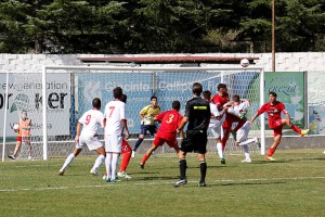 Una fase del match d'andata, vinto per 2-1 dal Città di Messina a Vibo