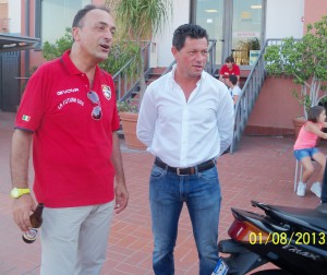 L'allenatore del Pistunina Nello Miano e il presidente Salvatore Velardo (scatto di R.S.)