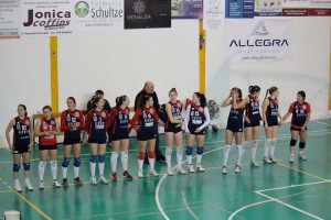Il team dell'Effe Volley Santa Teresa