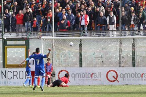 Il gol di Bianchi (foto Luca Maricchiolo)