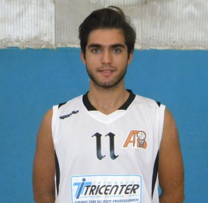 Giovanni Di Mauro (Amatori) ha segnato 8 punti contro Giarre
