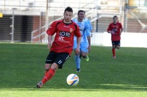 Lattaccante-Maurizio-Vella-11-gol-in-campionato