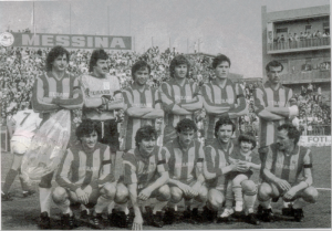 Una formazione del Messina, stagione 1982-83