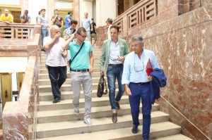 Patti e Fiumanò lasciano il Municipio dopo il lungo incontro con il sindaco Accorinti