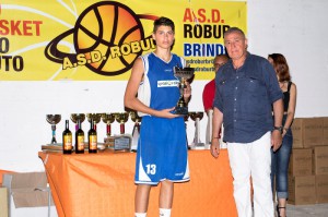Luca Digno Pielle Matera riceve il premio "miglior giocatore"