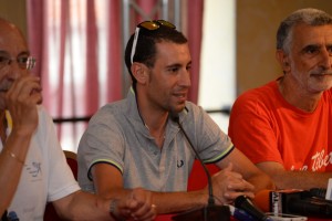 Vincenzo Nibali in conferenza stampa (foto Giovanni Mazzullo)