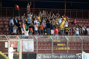 I tifosi del Messina presenti a Pontedera 