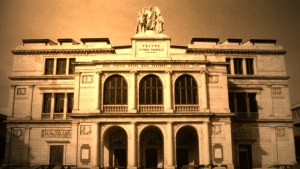 La facciata del Teatro Vittorio Emanuele di Messina