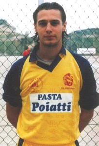 Un giovane Ivan Parlato con la maglia del Pistunina, ad inizio 2000