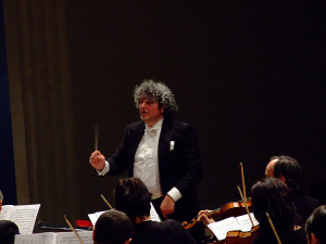 Il direttore d'orchestra Orazio Baronello