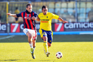 Rullo in azione con la maglia del Modena contro il Crotone