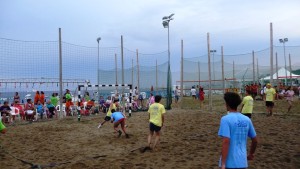Una fase del torno maschile di Beach Handball