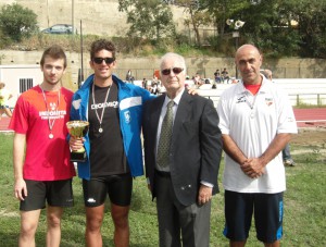 Il podio del giavellotto con il dott.Carmignani