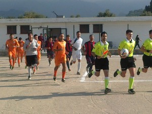 Rometta - San Gregorio, l'ingresso in campo delle due squadre