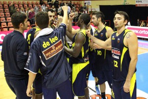 La felicità dei giocatori di BArcellona dopo la vittoria a Forlì