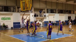 Azione del match tra Costa d'Orlando e Castanea 