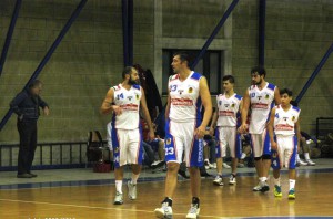 Il pivot Niky Balev (Cocuzza), autore di 15 punti