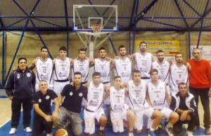 L'organico al completo del Minibasket Milazzo