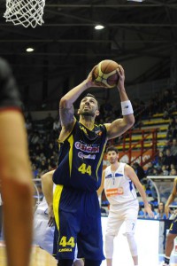 L'Mvp dell'incontro Tommaso Fantoni, autore di 31 punti ed 11 rimbalzi