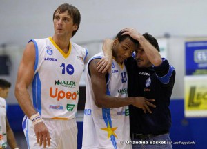 Pozzecco "consola" Archie