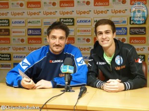 Coach Pozzecco e il d.s. Sindoni