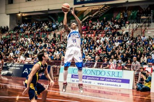 JR Giddens, la stella di Brescia