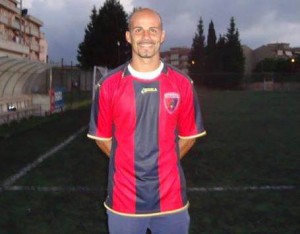 Il difensore Cristiano Parisi