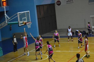 Kramer (San Matteo) conclude a canestro 