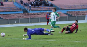 La doppietta di De Angelis ha lanciato il Cosenza (foto CosenzaChannel)