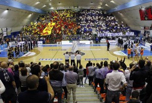 Immagini del derby dello scorso anno al "PalaFantozzi"