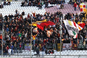 La curva Sud del San Filippo (foto Luca Maricchiolo)