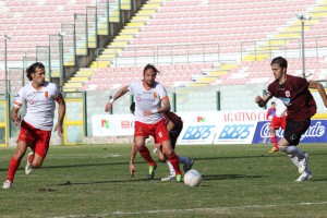 Corona e Maiorano in pressing (foto Luca Maricchiolo)