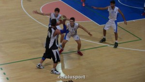 CLaudio Cavalieri in azione con la maglia dell'FP Sport