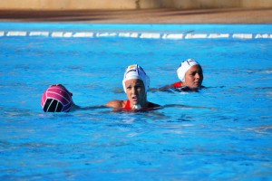 Ildiko Toth gestisce un possesso (foto Omar Menolascina)