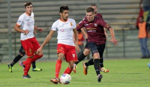 Una fase del match della passata stagione all'Arechi