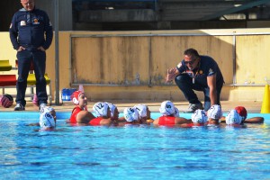 Un time-out della WP Despar Messina (foto Omar Menolascina)