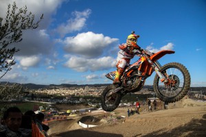 Ancora una spettacolare immagine di Tony Cairoli scattata da Carmelo Lenzo