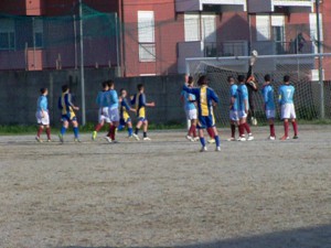 La traversa centrata da Lo Surdo su punizione (scatto di R.S.)