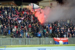 Il pubblico di fede rossoblù (foto Paolo Furrer)