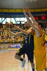 Il capitano Giuliano Maresca in azione a Torino è attualmente ai box per problemi fisici