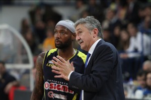 Marco Calvani e il play Andre Collins