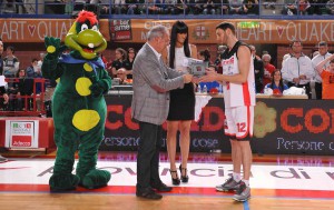 Mike Nardi (Mantova) ha vinto la gara del tiro da tre