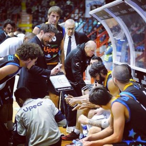 Time out Upea con il Poz a dettare soluzioni ai suoi