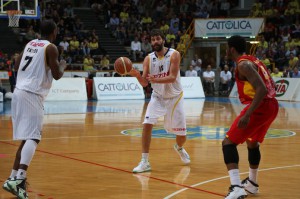 Il pivot Luca Gandini (Verona)