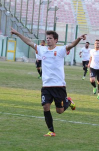 Un'esultanza sotto la Curva