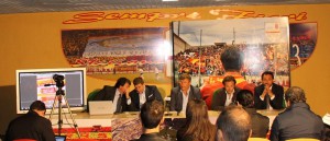 Un momento della partecipata conferenza stampa (foto Paolo Furrer)