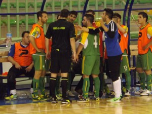 Proteste nei confronti dell'arbitro