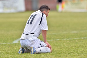 Maurizio Vella sconsolato a fine partita (foto Giovanni Isolino)
